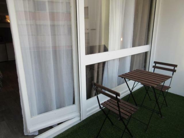 Appartements Boulevard Des Pyrenees Pau Exterior foto